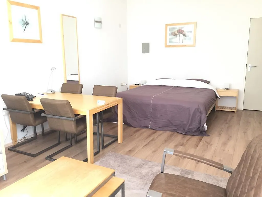 Hotel Plato Den Haag Scheveningen 3*, The Hague