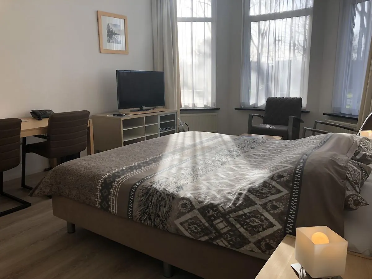 Hotel Plato Den Haag Scheveningen 3*, The Hague